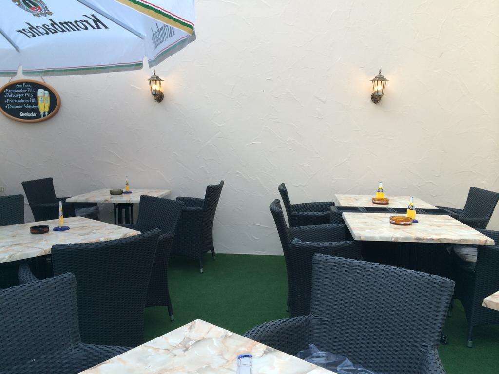 Hotel Zur Dorfschaenke Klotten Exteriér fotografie