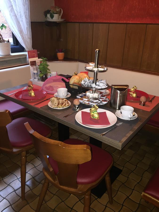 Hotel Zur Dorfschaenke Klotten Exteriér fotografie