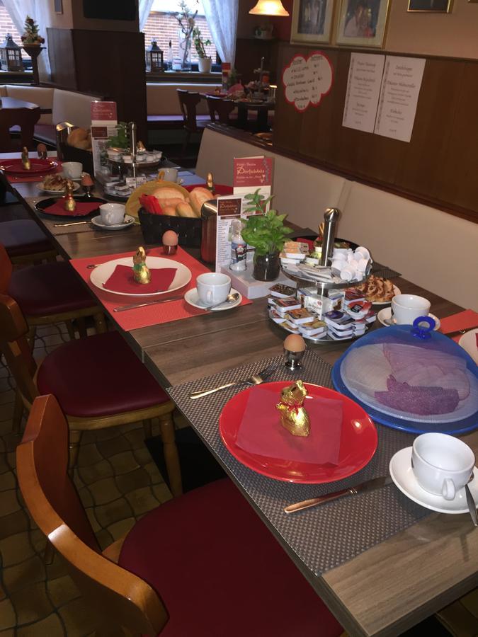 Hotel Zur Dorfschaenke Klotten Exteriér fotografie