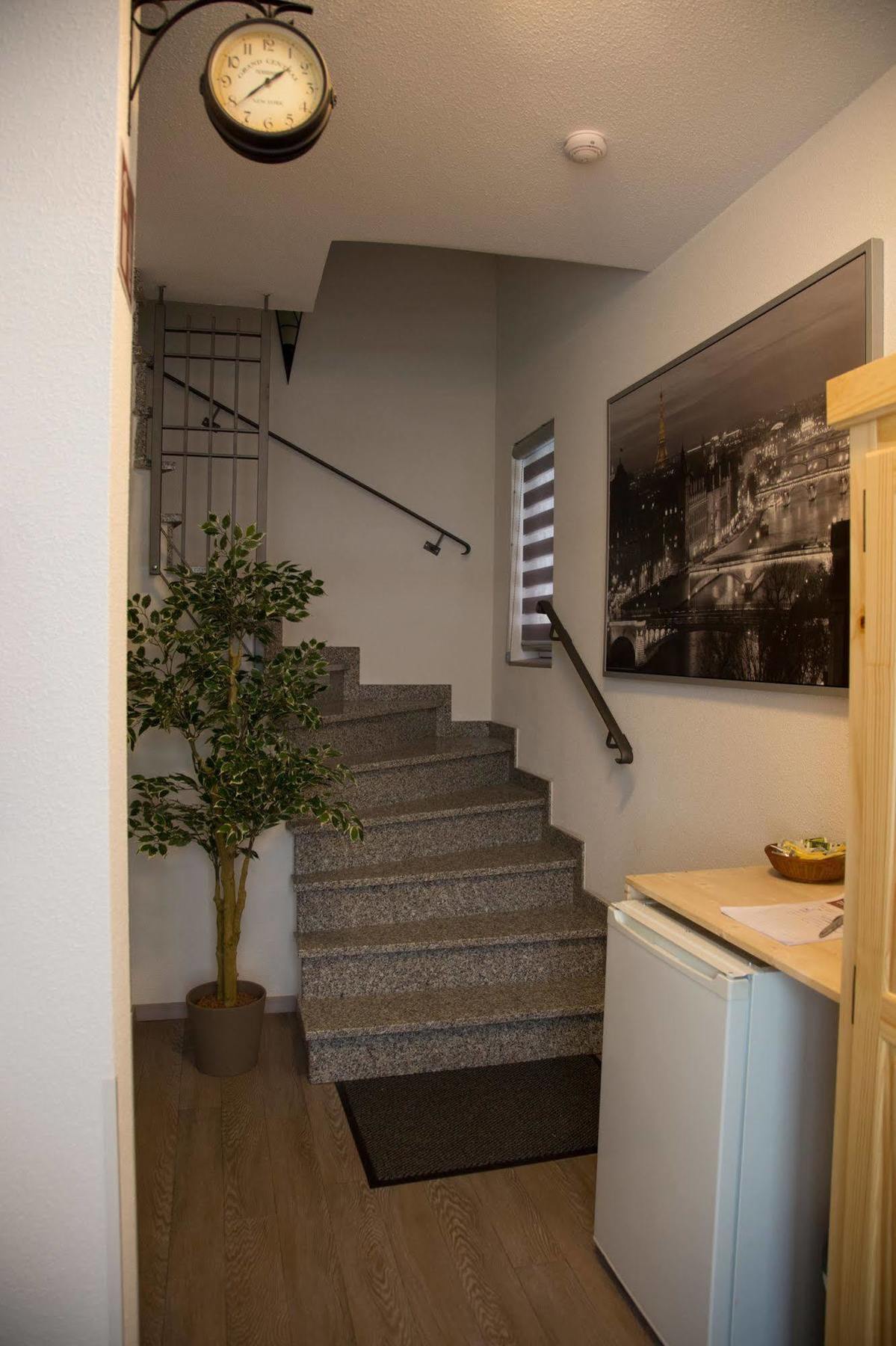 Hotel Zur Dorfschaenke Klotten Exteriér fotografie